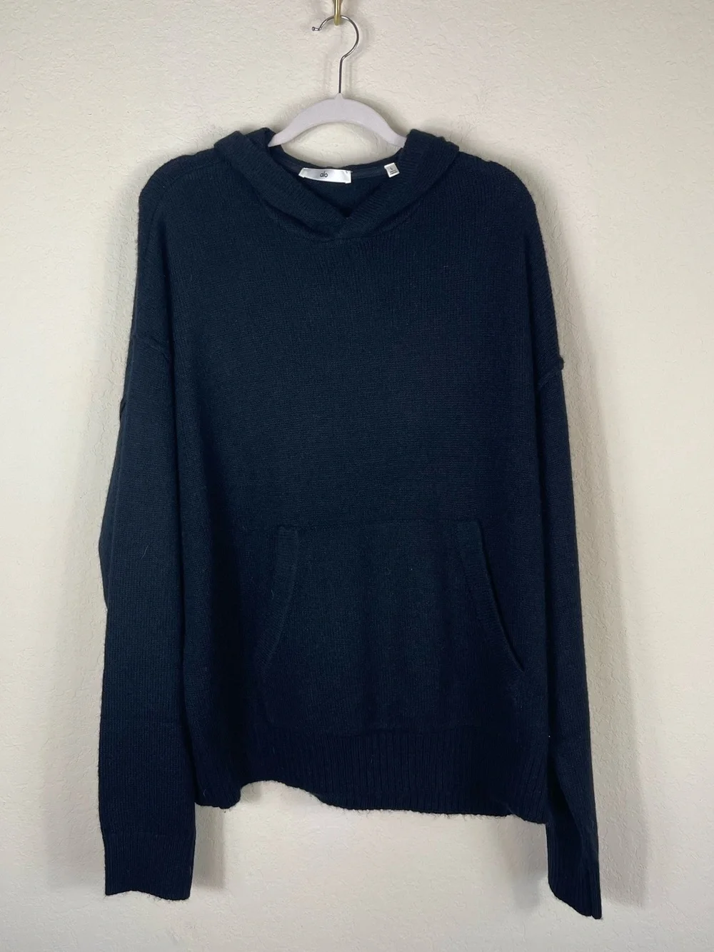 Alo Yoga New Class Cashmere Hoodie Black Size Large NWT